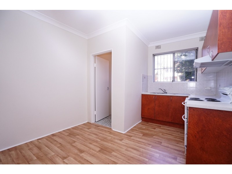 1/24 Mckern Street, Campsie NSW 2194