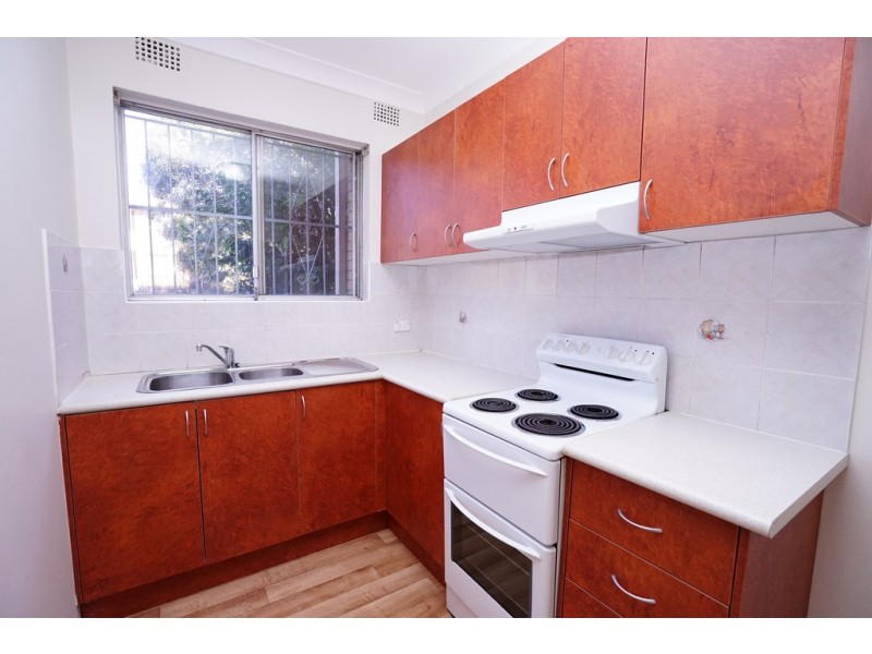 1/24 Mckern Street, Campsie NSW 2194