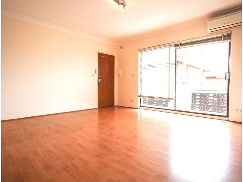 5/32 McKern Street, Campsie NSW 2194