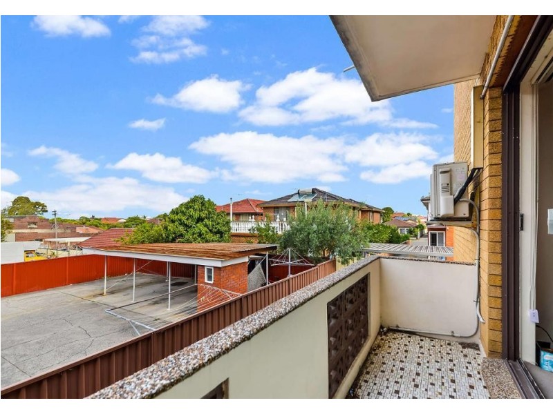 5/32 McKern Street, Campsie NSW 2194
