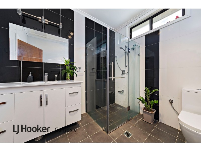 77 Balmoral Avenue, Croydon Park NSW 2133