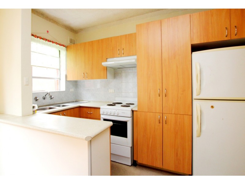 2/13 Mckern Street, Campsie NSW 2194