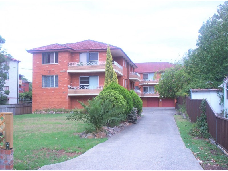 8/66 Second Avenue, Campsie NSW 2194