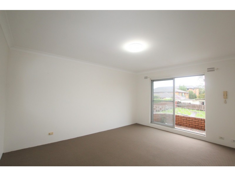 8/66 Second Avenue, Campsie NSW 2194