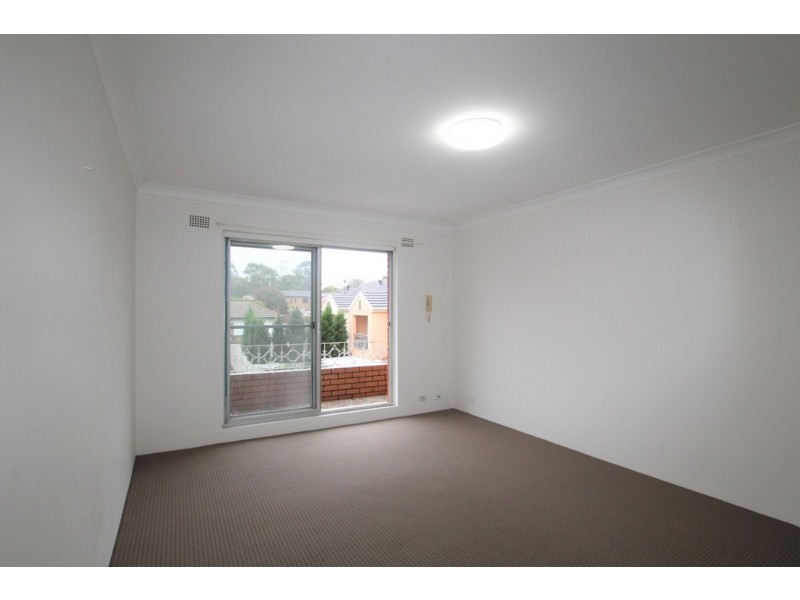 8/66 Second Avenue, Campsie NSW 2194