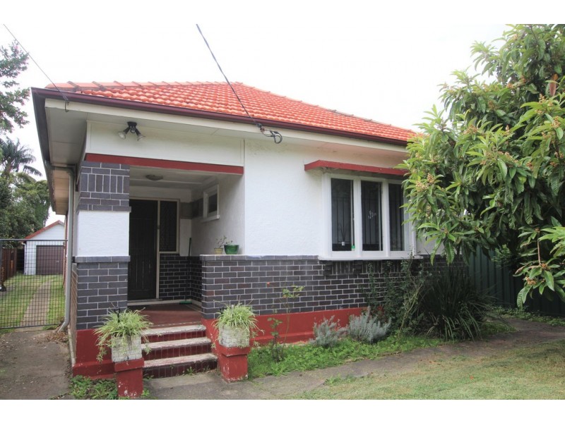 14 Glenore Road, Canterbury NSW 2193