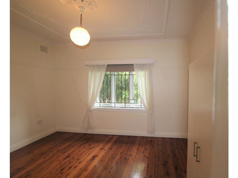 14 Glenore Road, Canterbury NSW 2193