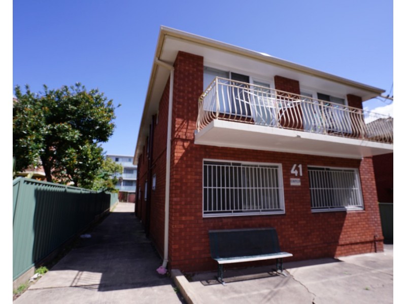 2/41 Loch Street, Campsie NSW 2194