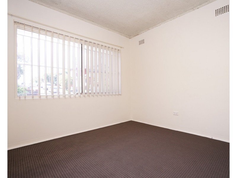 2/41 Loch Street, Campsie NSW 2194