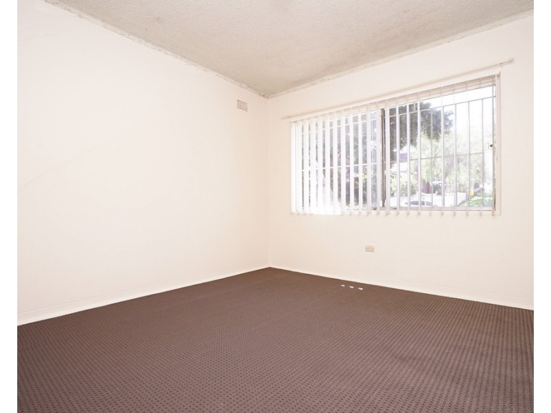 2/41 Loch Street, Campsie NSW 2194