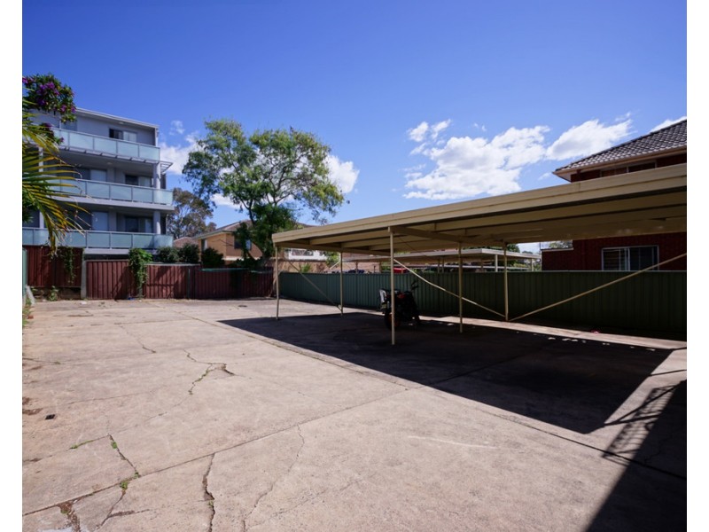 2/41 Loch Street, Campsie NSW 2194