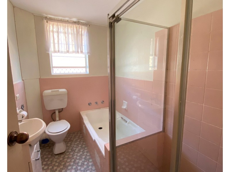 2/36 Ferguson Avenue, Wiley Park NSW 2195