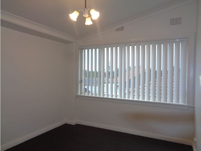 2/11 Gordon Street, Burwood NSW 2134