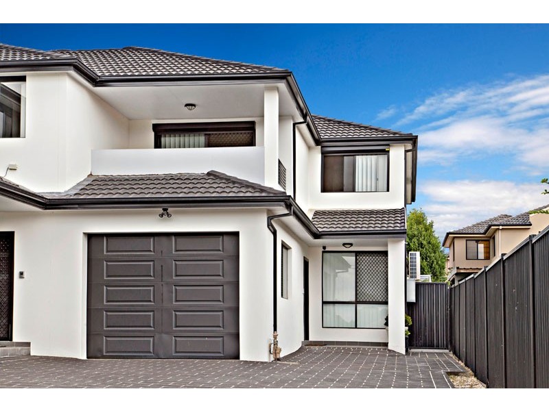 172A Juno Parade, Greenacre NSW 2190