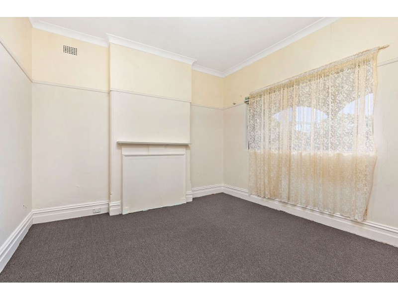 7 Loftus Crescent, Homebush NSW 2140