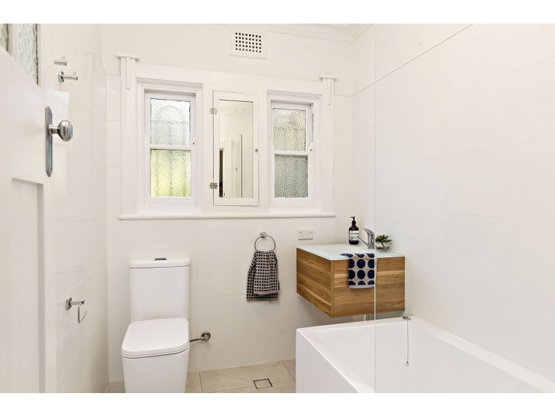 4/50A Wentworth Road, Burwood NSW 2134