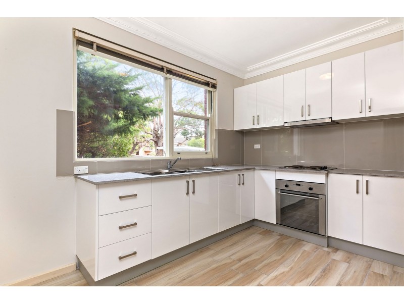 2/15 Burlington Road, Homebush NSW 2140