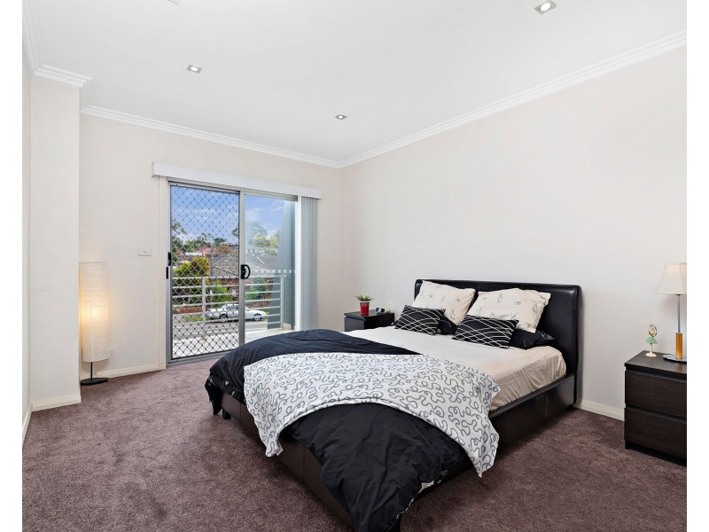 3 Binalong Road, Pendle Hill NSW 2145