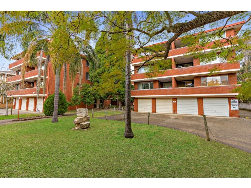 3/10 Burlington Road, Homebush NSW 2140