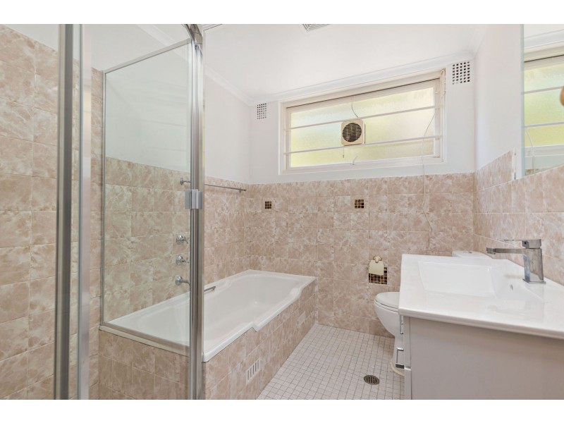 1/15 Burlington Road, Homebush NSW 2140