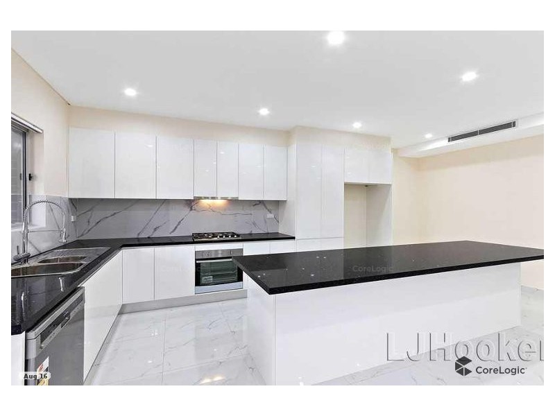 27 Margaret St, Greenacre NSW 2190