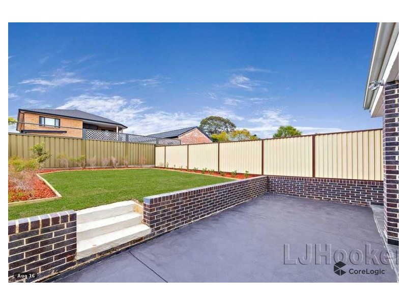 27 Margaret St, Greenacre NSW 2190