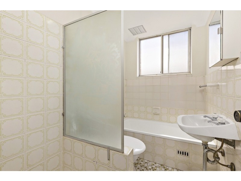 2/96 Yangoora Road, Lakemba NSW 2195