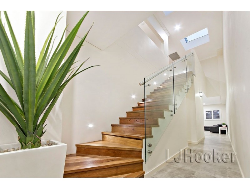 2a Keira Avenue, Greenacre NSW 2190