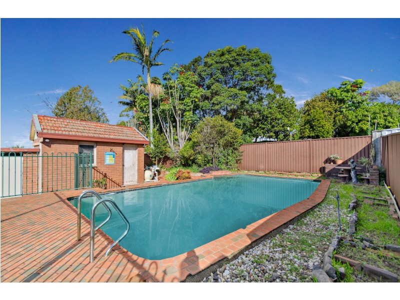 9 Alkoomie Street, Beverly Hills NSW 2209