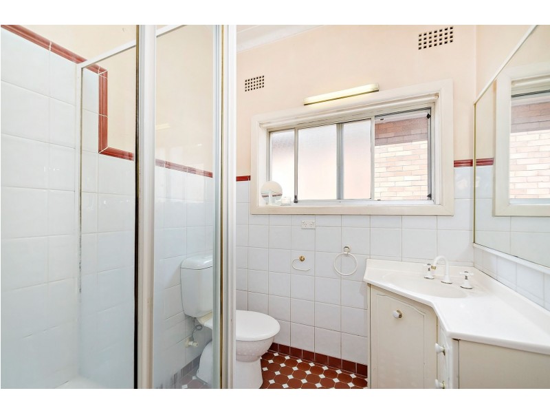 9 Alkoomie Street, Beverly Hills NSW 2209