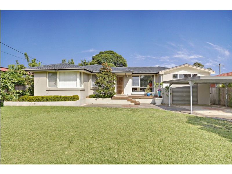 4 Bell Street, Toongabbie NSW 2146