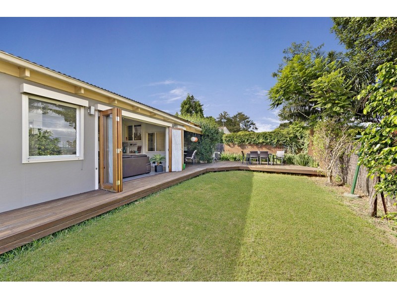 4 Bell St, Toongabbie NSW 2146