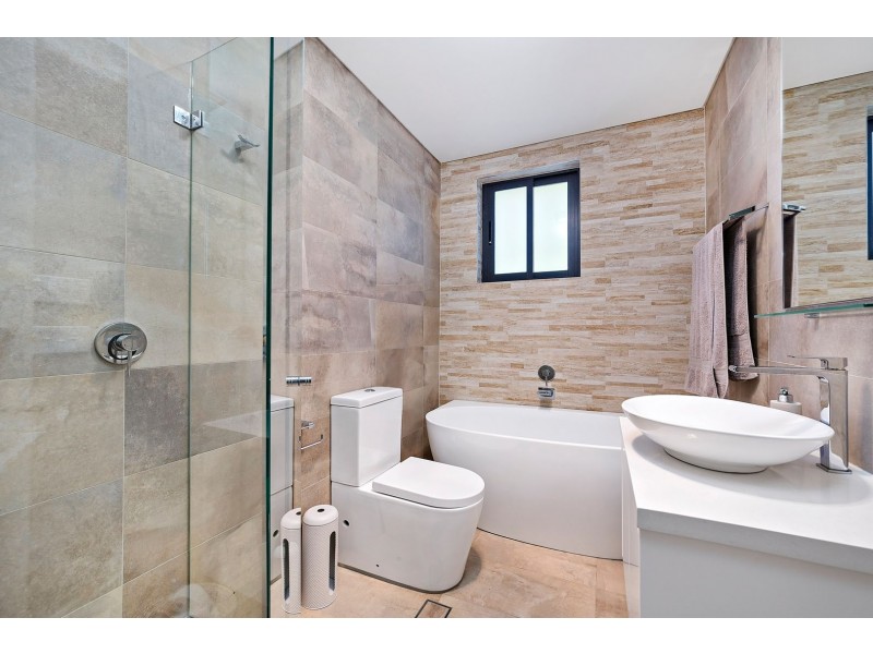 11 Tanglewood Place, West Pennant Hills NSW 2125