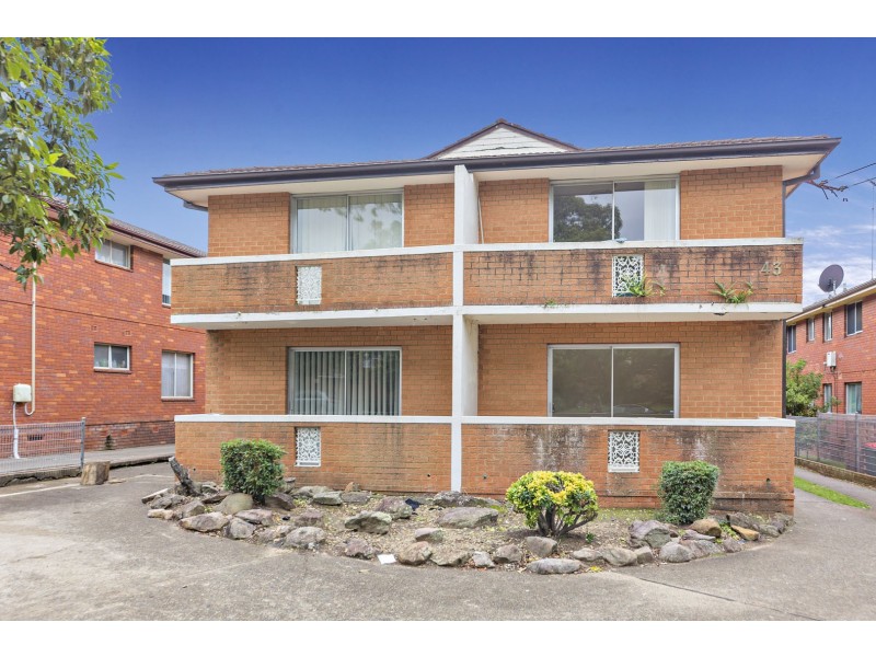 2/43 Burlington Road, Homebush NSW 2140