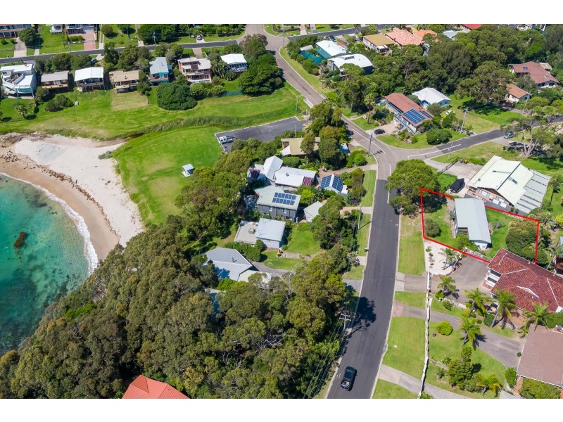 51 Iluka Avenue, Malua Bay NSW 2536