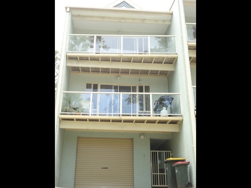 4/64 Cook Avenue, Surf Beach NSW 2536