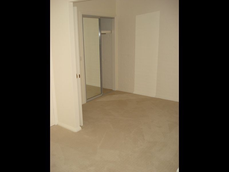 4/64 Cook Avenue, Surf Beach NSW 2536