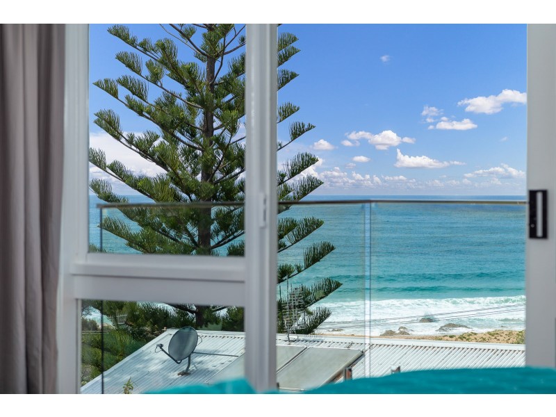 8 Nioka Avenue, Malua Bay NSW 2536