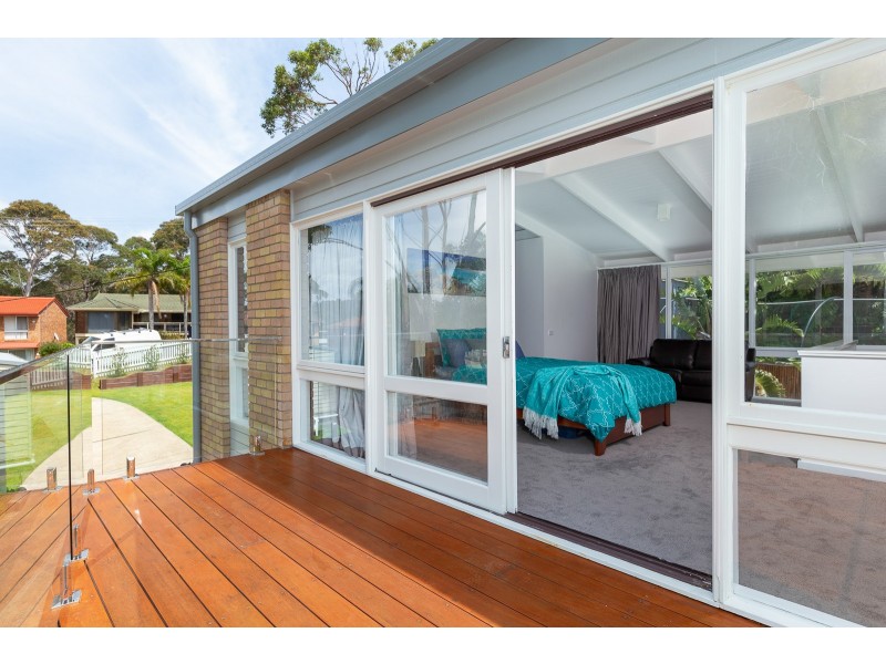 8 Nioka Avenue, Malua Bay NSW 2536