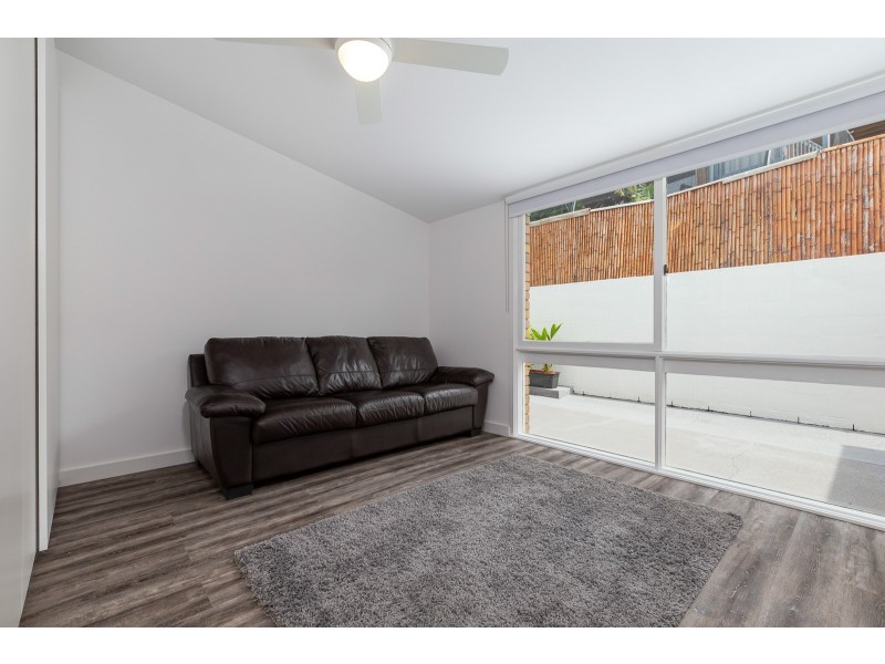 8 Nioka Avenue, Malua Bay NSW 2536