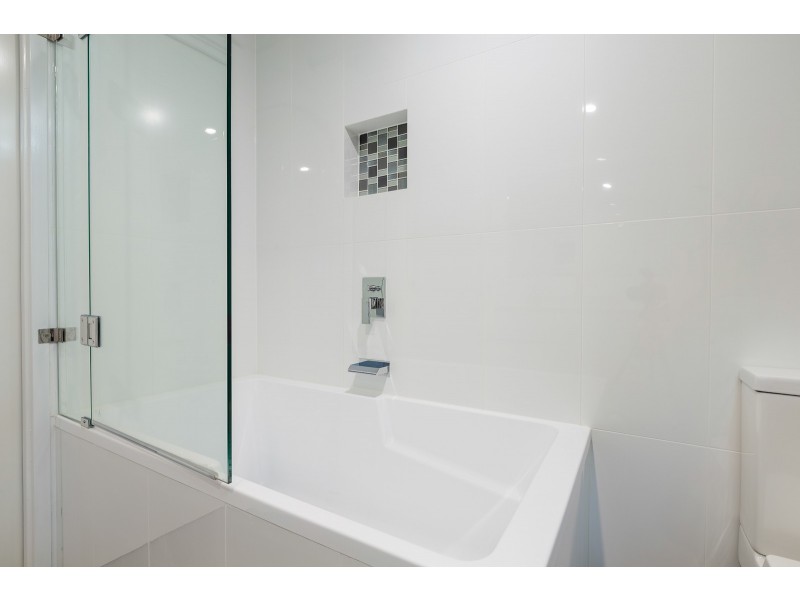 8 Nioka Avenue, Malua Bay NSW 2536