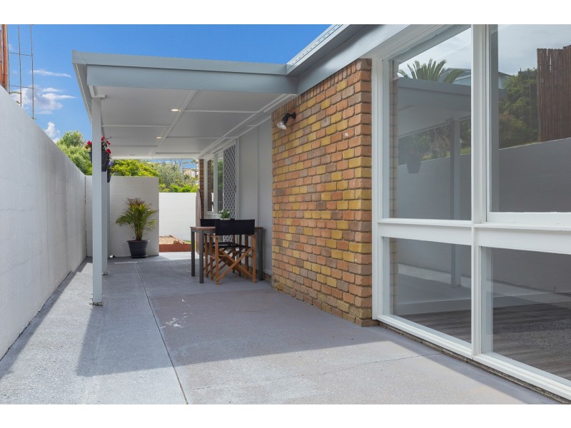 8 Nioka Avenue, Malua Bay NSW 2536