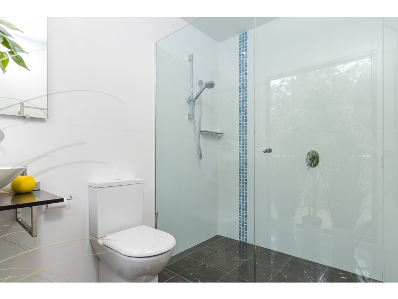 6 Tallwood Crescent, Rosedale NSW 2536