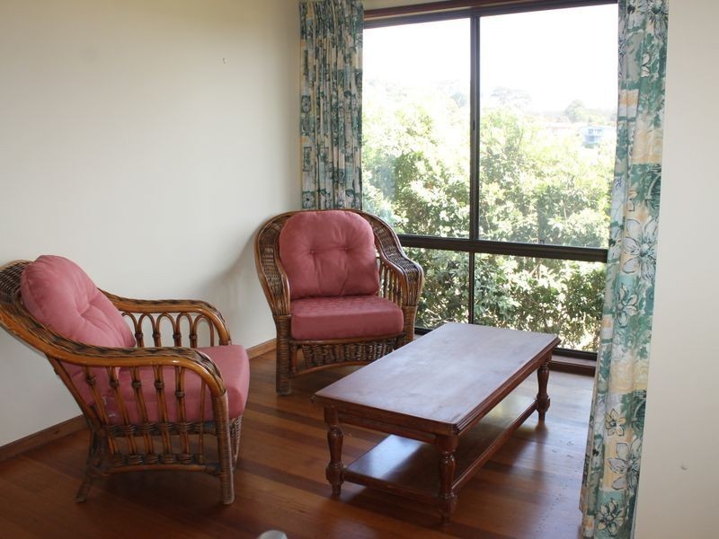 10 Waroo Crescent, Malua Bay NSW 2536