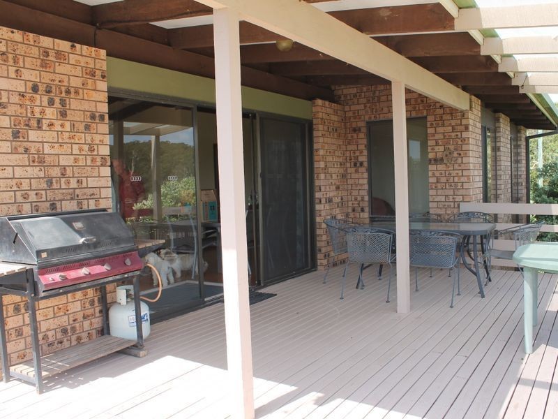 10 Waroo Crescent, Malua Bay NSW 2536