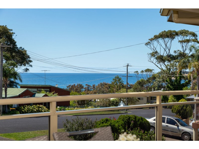 9 Nioka Avenue, Malua Bay NSW 2536