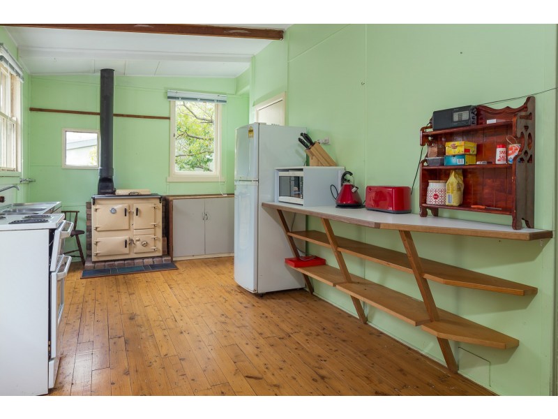 8 Miller Avenue, Rosedale NSW 2536