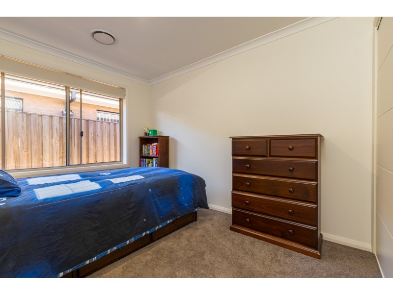 11 Dawarra Street, Tomakin NSW 2537