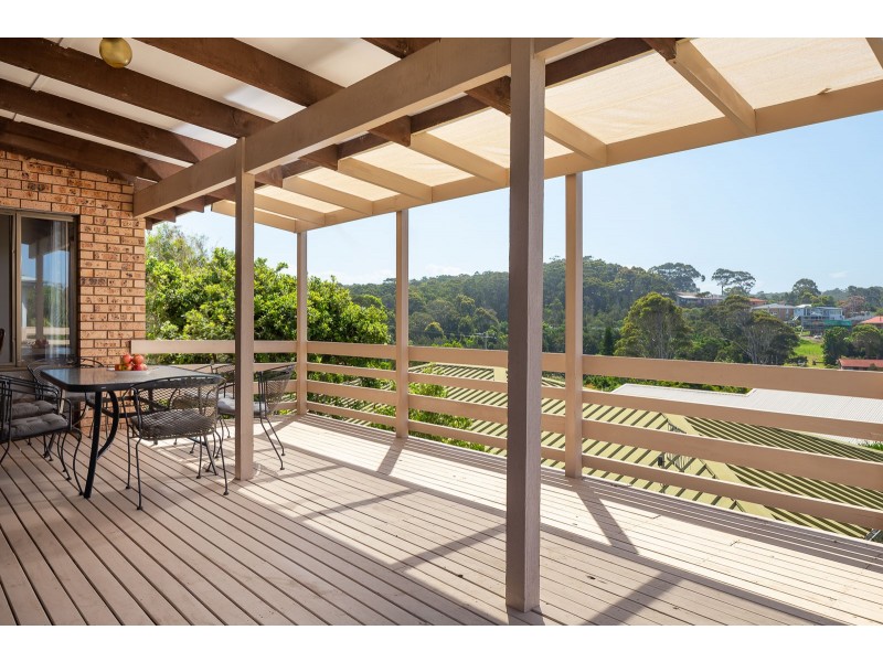 10 Waroo Crescent, Malua Bay NSW 2536