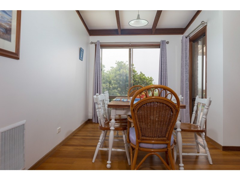 10 Waroo Crescent, Malua Bay NSW 2536